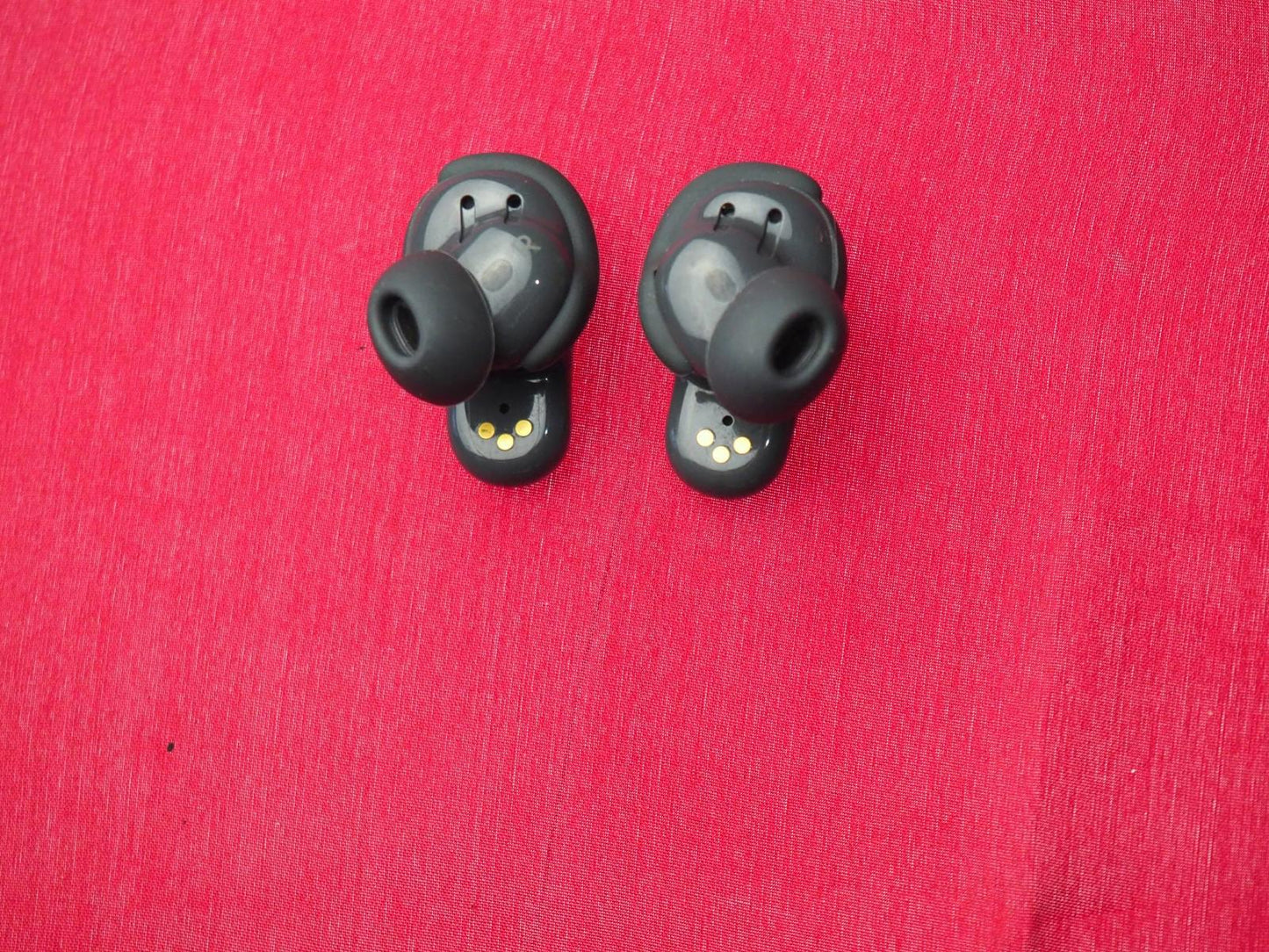 Bose Quietcomfort ii Left Right Bluetooth Earbud Only & Working