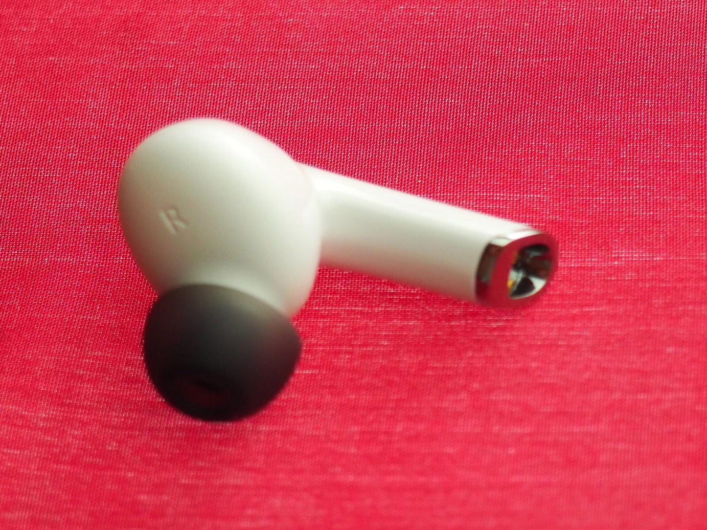 Denon AH-C830NCW Right Bluetooth Earbud Only & Working