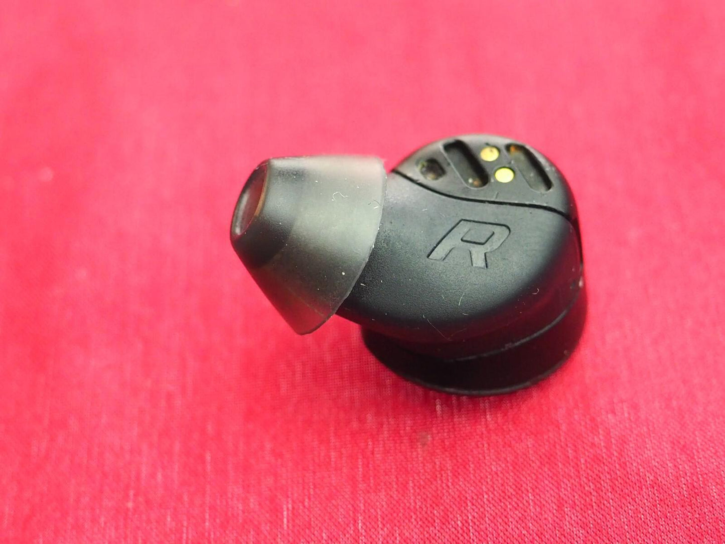 Plantronics Backbeat Pro 5100 Right Bud Only & Working