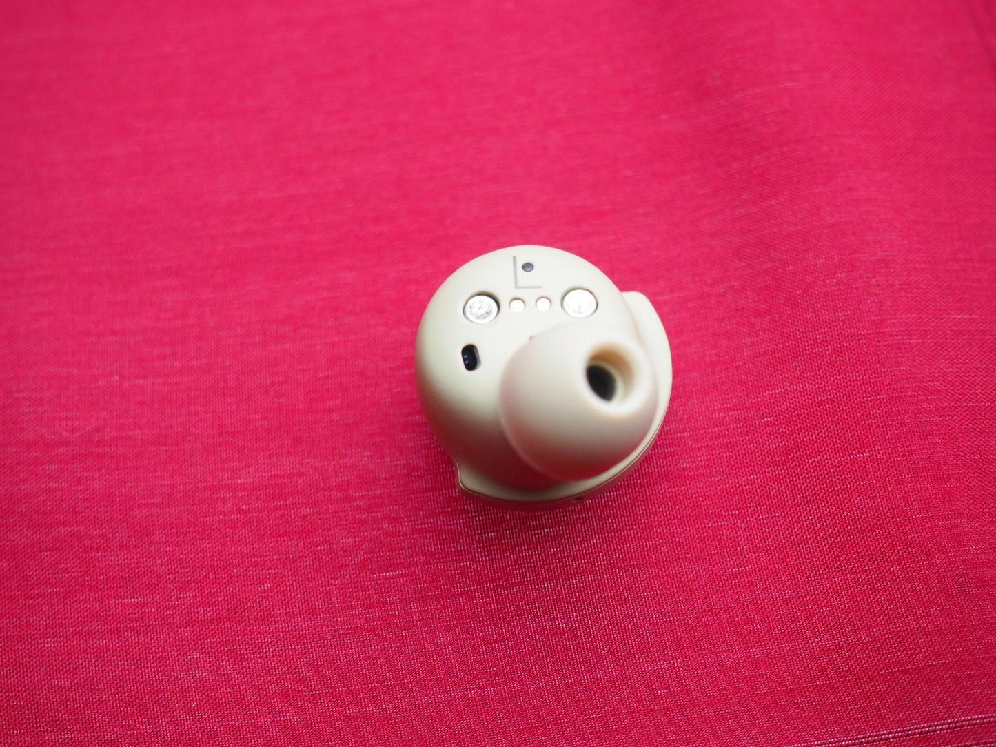Bang & Olufsen Beoplay EQ Left Bluetooth earbud Only & Working