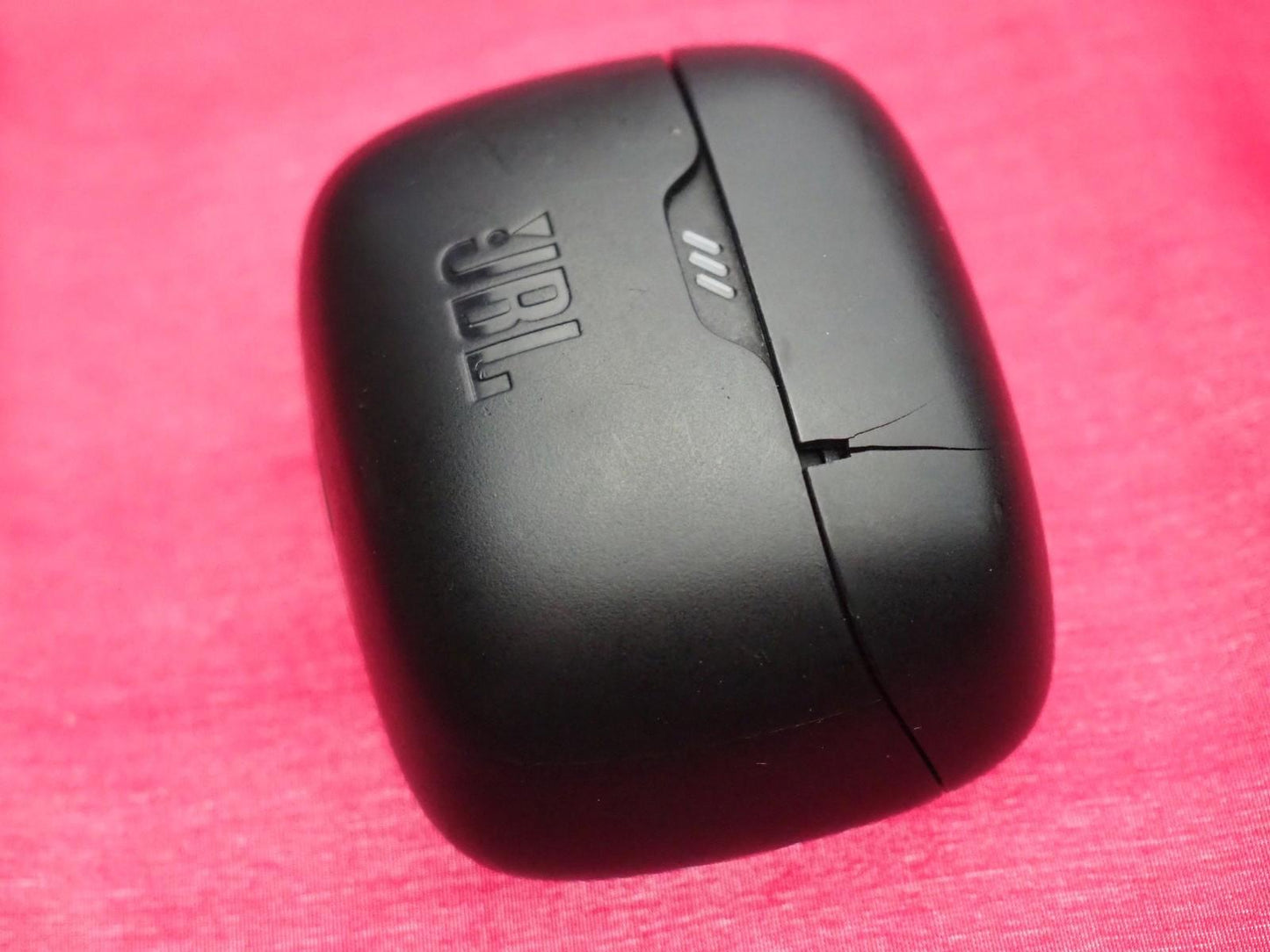 JBL Tune 245 Case Only & Working