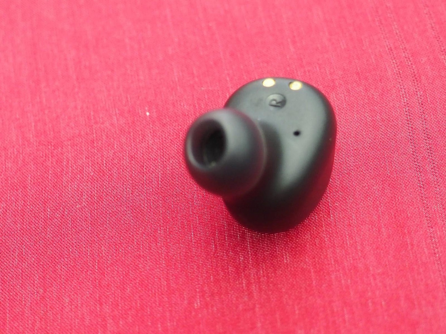 JBL Wave Buds Right Bluetooth earbud Only & Working