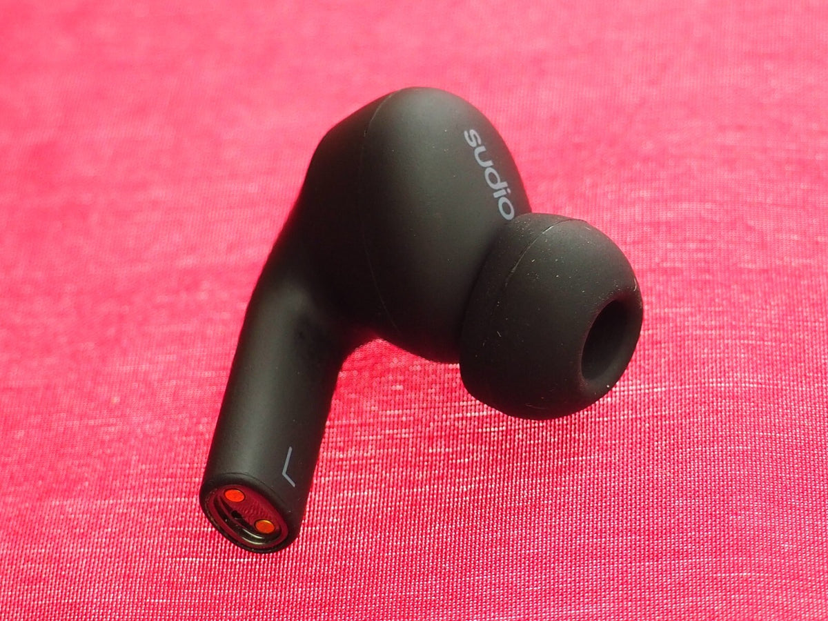 Sudio E2 Left Bluetooth Earbud Only & Working