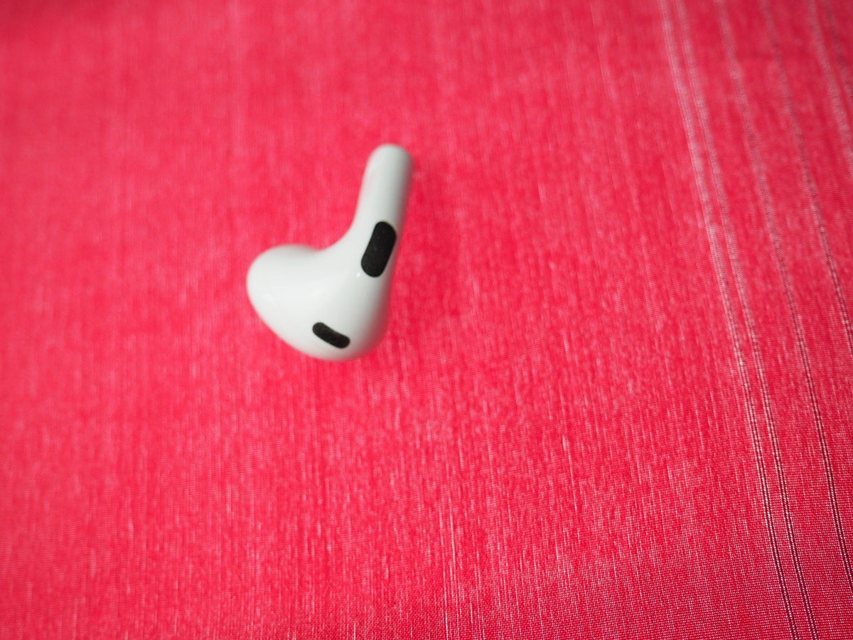 Genuine Apple Airpods 3 A2565 Right Bluetooth Earbud Only & Working (old Model)