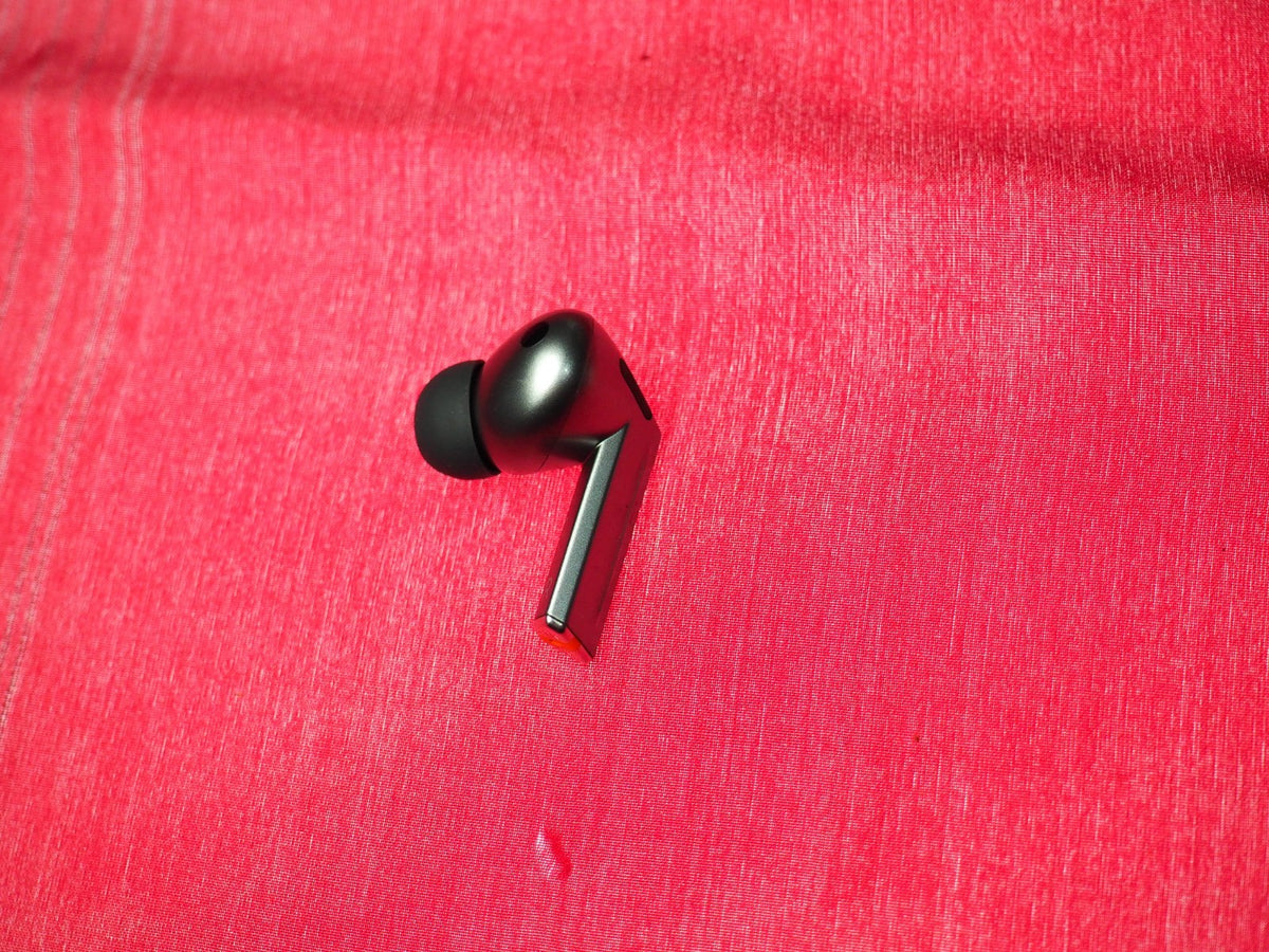 Samsung Galaxy Buds 3 Pro Right Bluetooth Earbud Only & Working