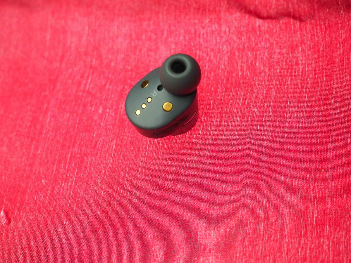 Bowers & Wilkins PI5 S2 Right Bluetooth Earbud Only & Working