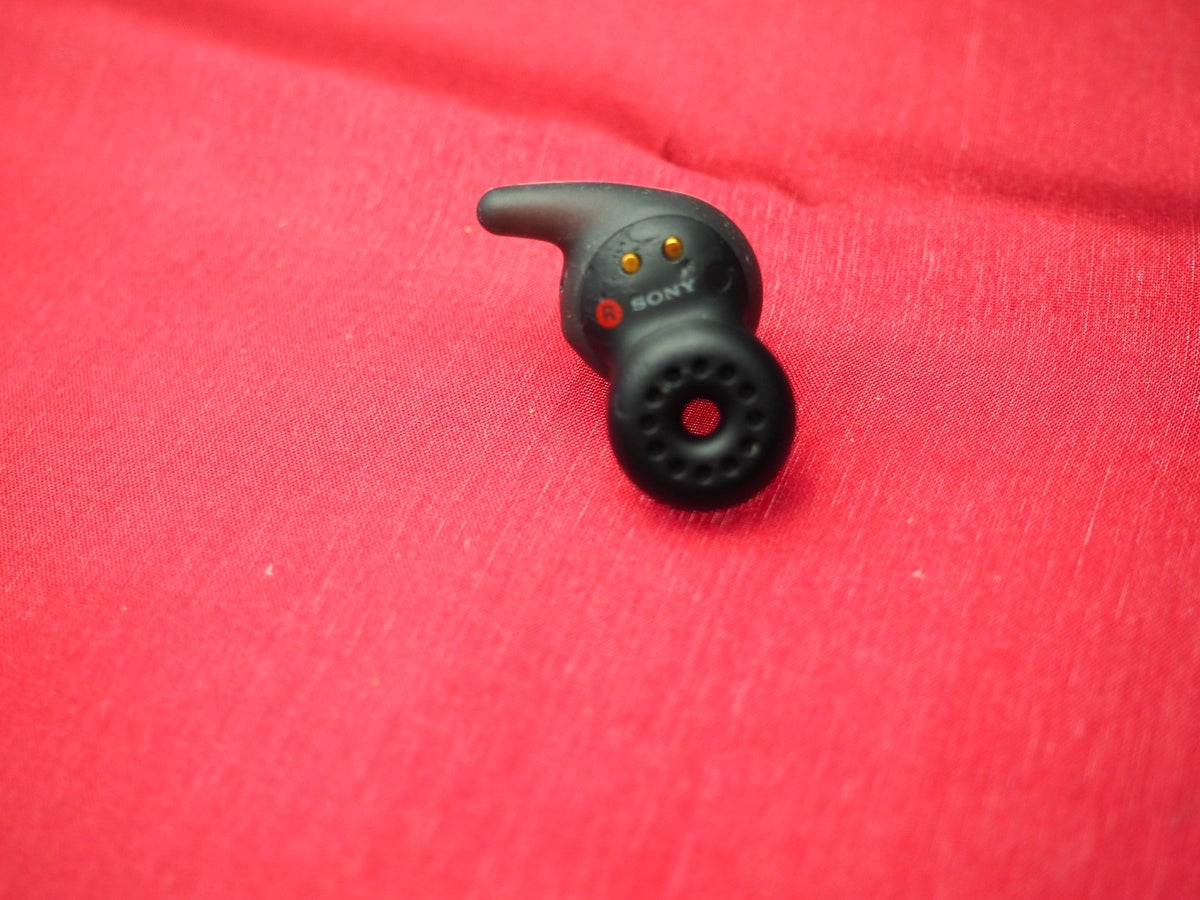 Sony Linkbuds Fit yy2964 Right Earbud Only & Working