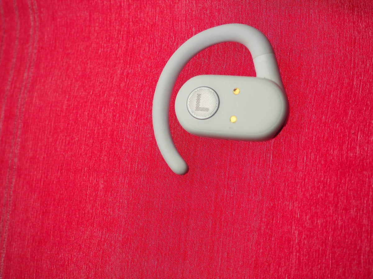 JBL Soundgear Sense Left Bluetooth Earbud Only & Working