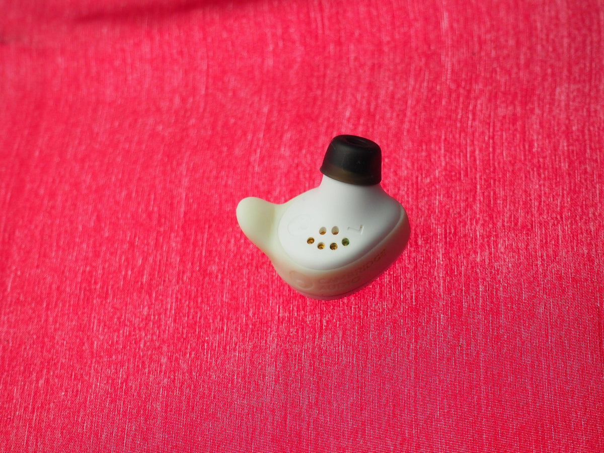 Cambridge Audio Mellomania Touch Left Bluetooth Earbud Only & Working