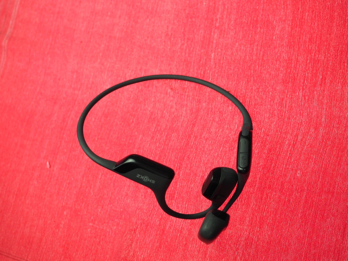 Shokz Openrun Pro 2 Earbuds Only & one side not Working
