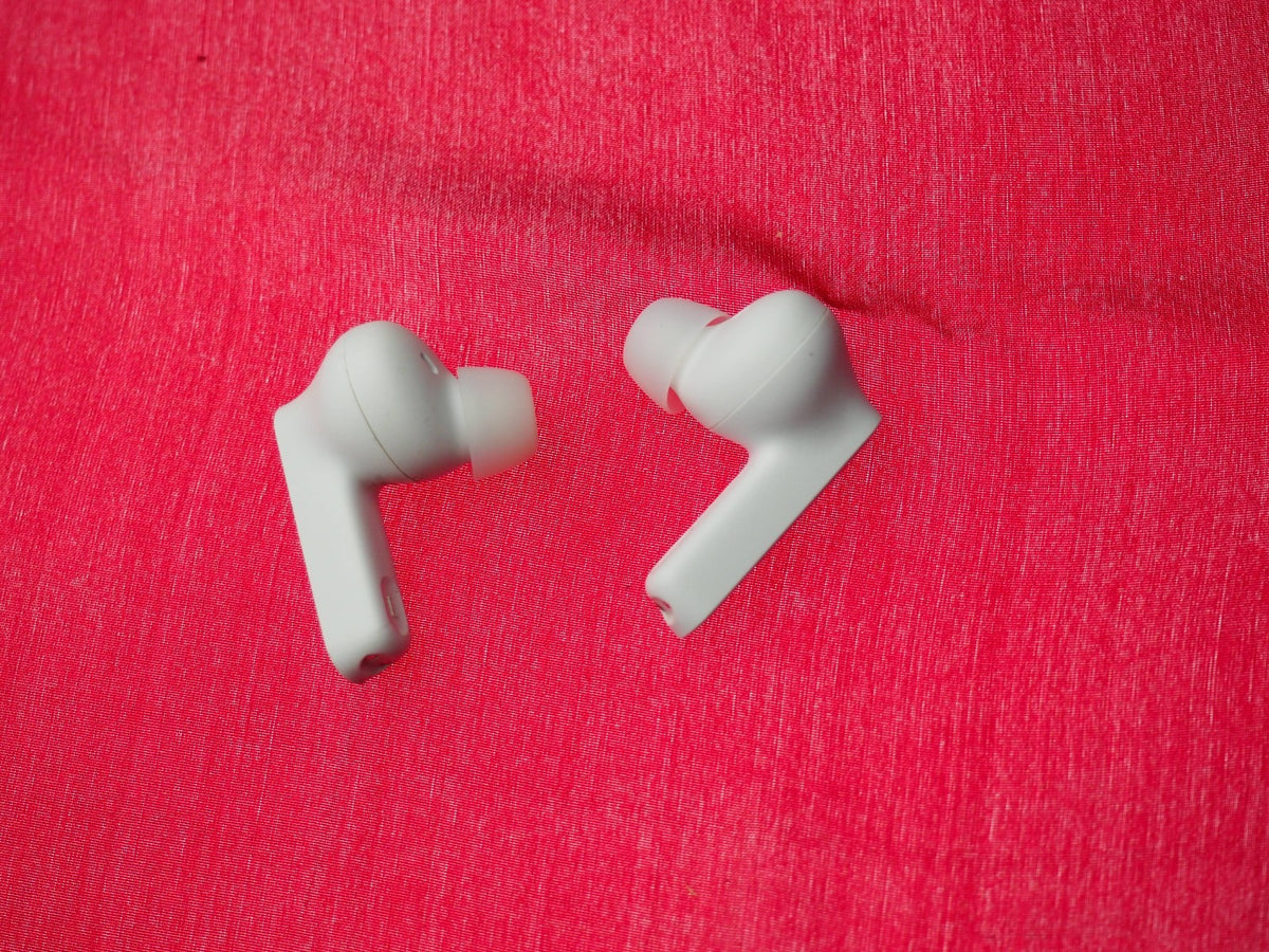 JBL Tune Beam (new model) Left & Right Bluetooth Earbuds Only & Working