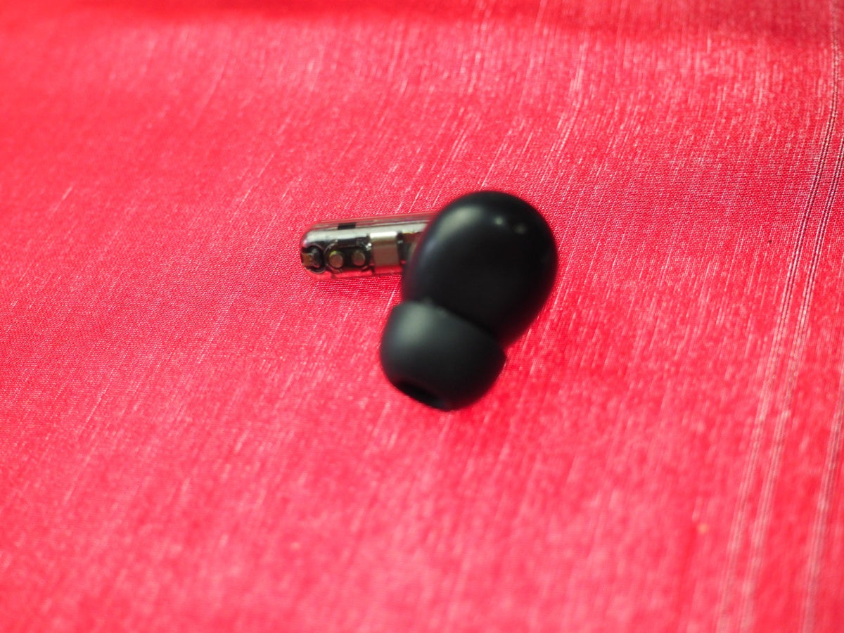 Nothing Ear 2 Left Earbud Only & Working