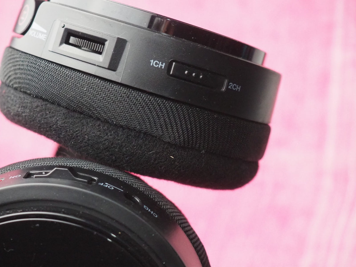 Sony MDR-RF811R Bluetooth Headphones +Base & Cables