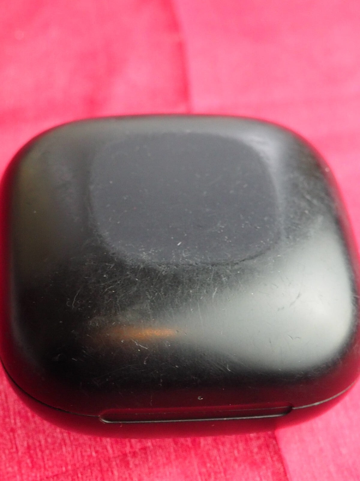 Genuine Powerbeats Pro A2078 Case Only & Working