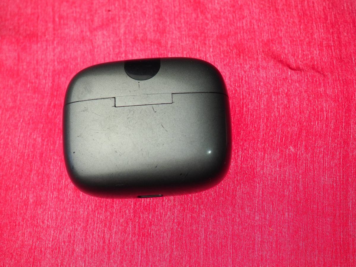 X08 Bluetooth Earbud Case Only & Working