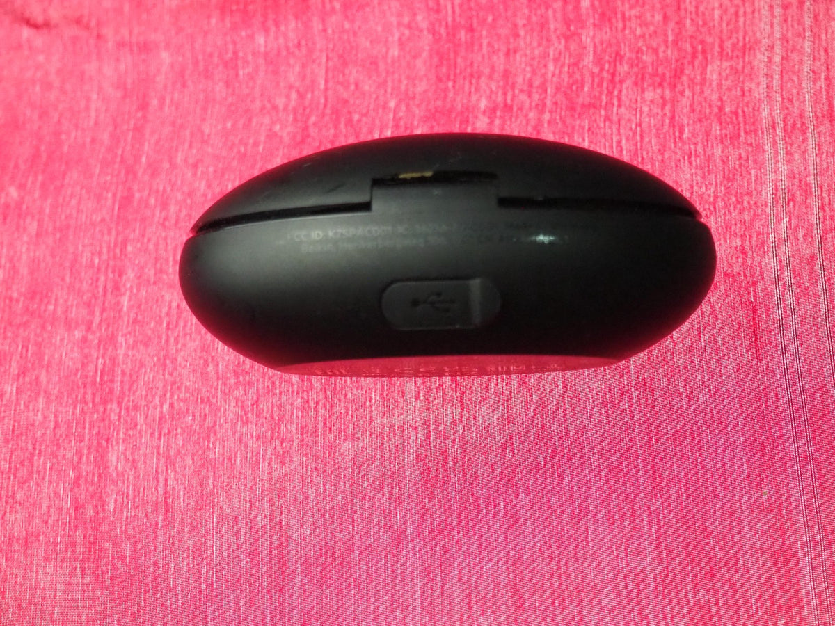 Belkin Soundform Move Bluetooth Earbud Case Only & Working