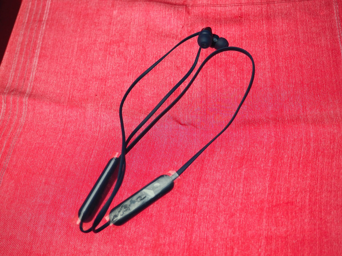 New Sony WI-C200 Black Bluetooth Earbuds