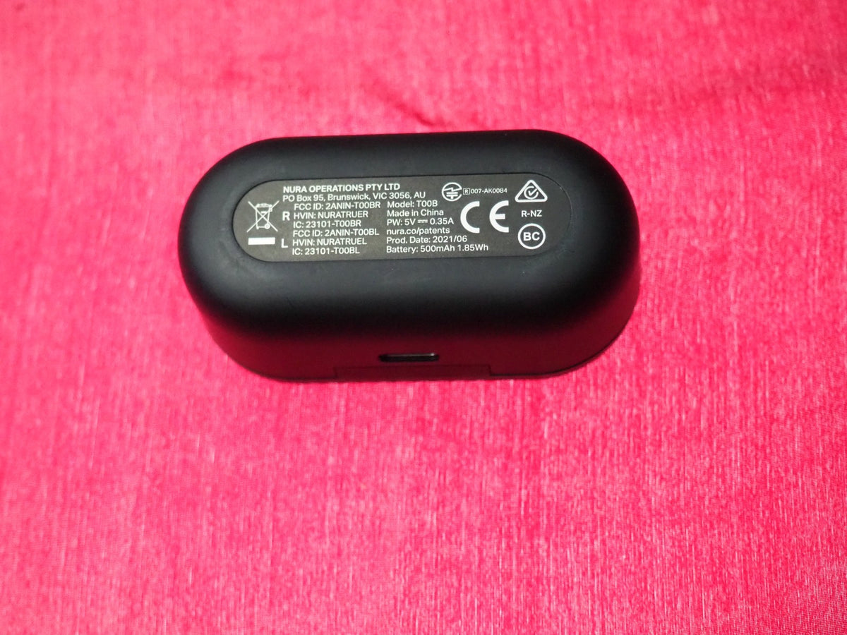 Nura True 570 Bluetooth Earbud Case Only & Working