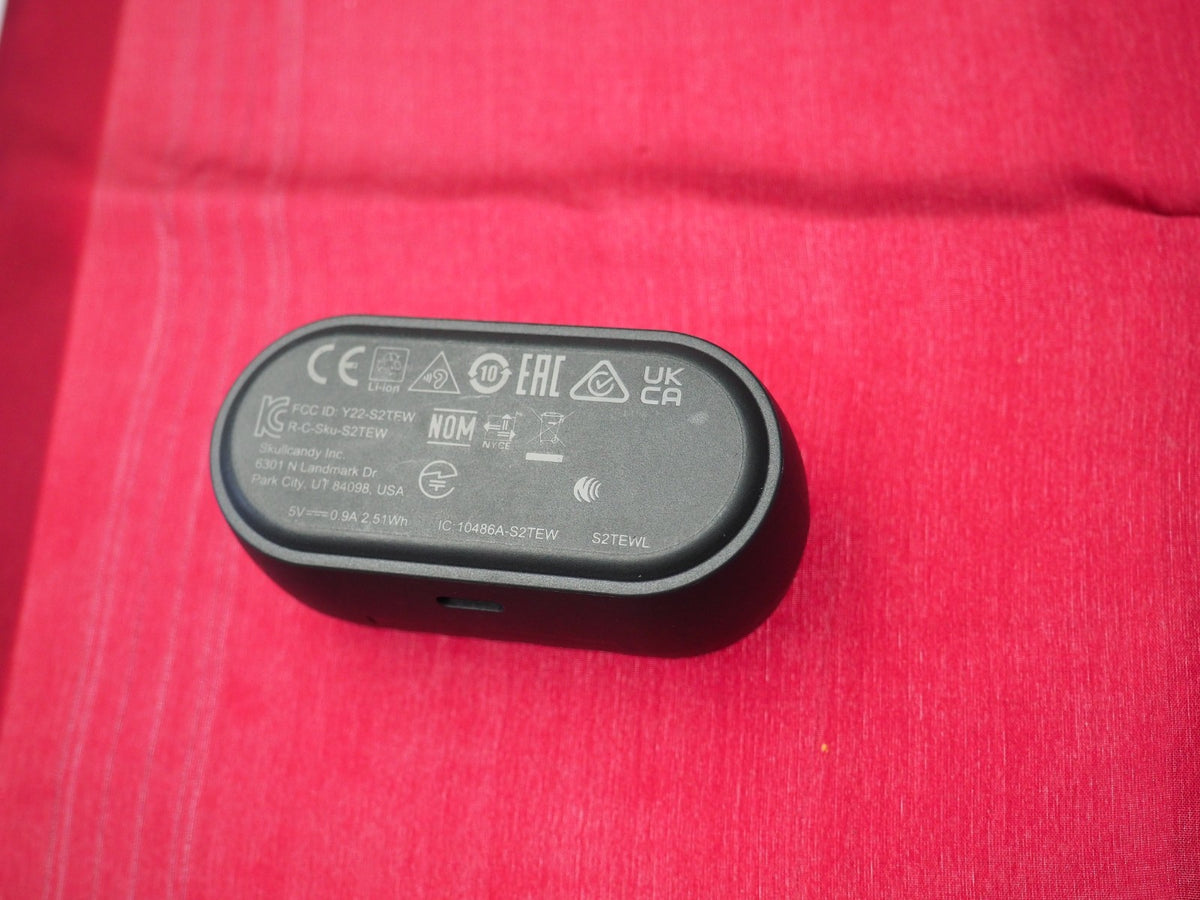 Skullcandy Sesh ANC Charging Case Only & Working qq