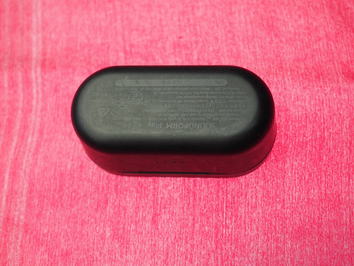 Belkin Soundform Play Bluetooth Earbud Case Only & Working