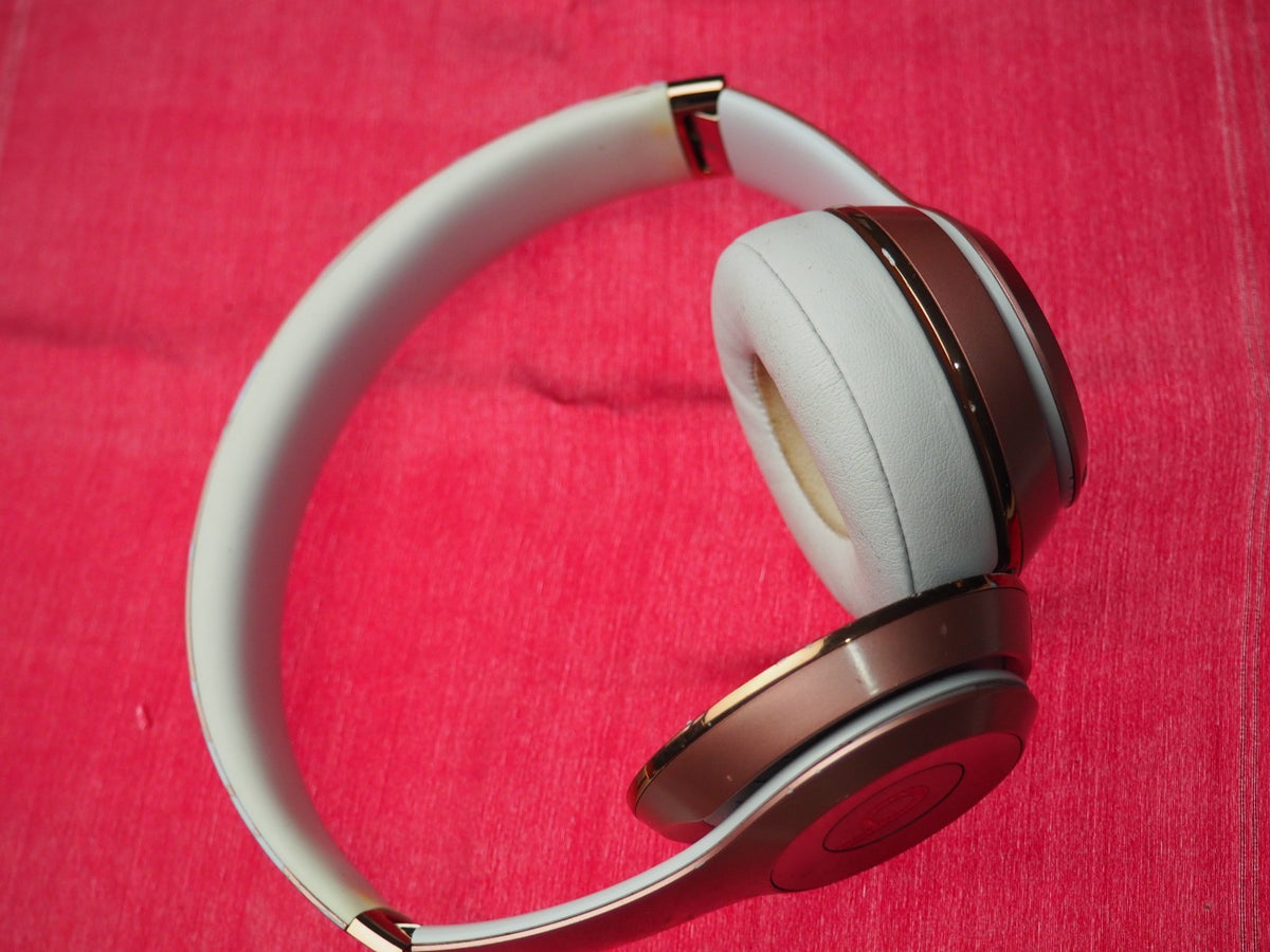Beats Solo 3 Bluetooth Headphones & NOT Working