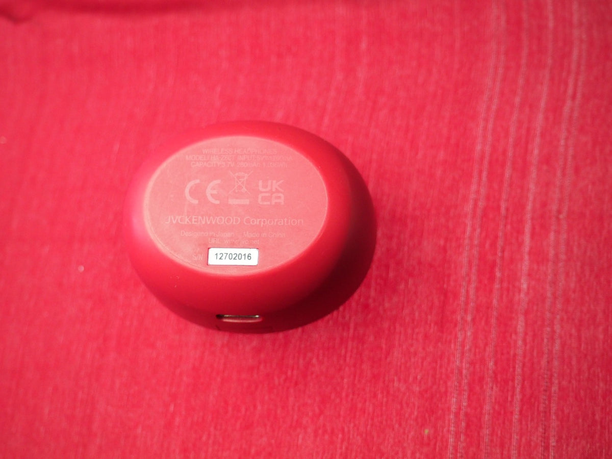JVC HA-Z6T Charging Case Only & Working