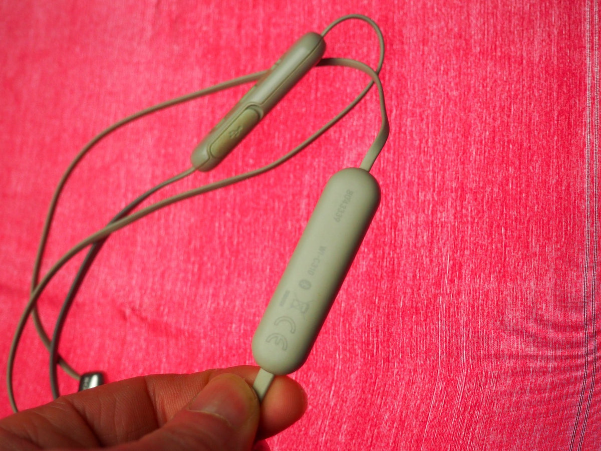 Sony WI-C310 Cream Bluetooth Earbuds