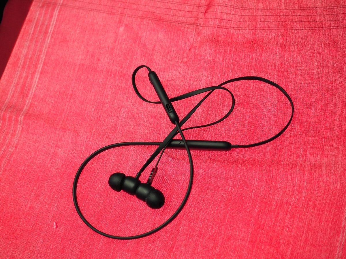 Beats Flex Bluetooth Earbuds Only & Working
