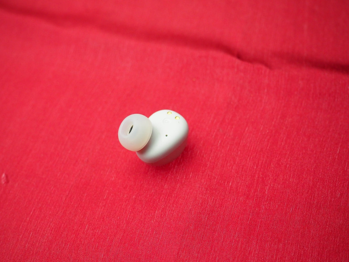 JBL Wave Buds Right Earbud Only & Working