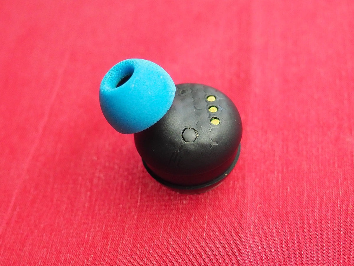 JBL Reflect Mini (no fins) Right Bluetooth earbud Only & Working