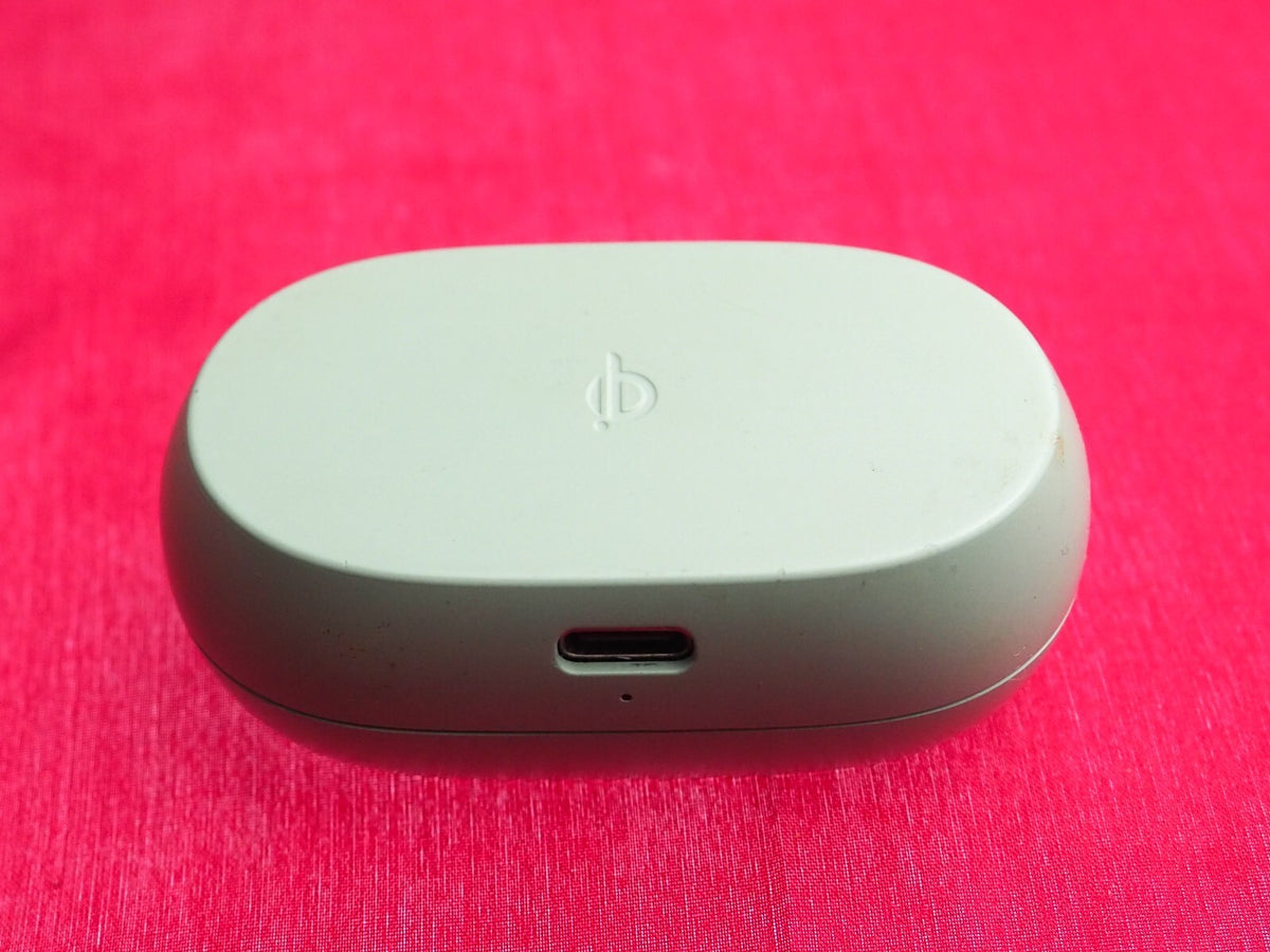 Jabra Elite 7 Pro Earbuds Case Only & Working