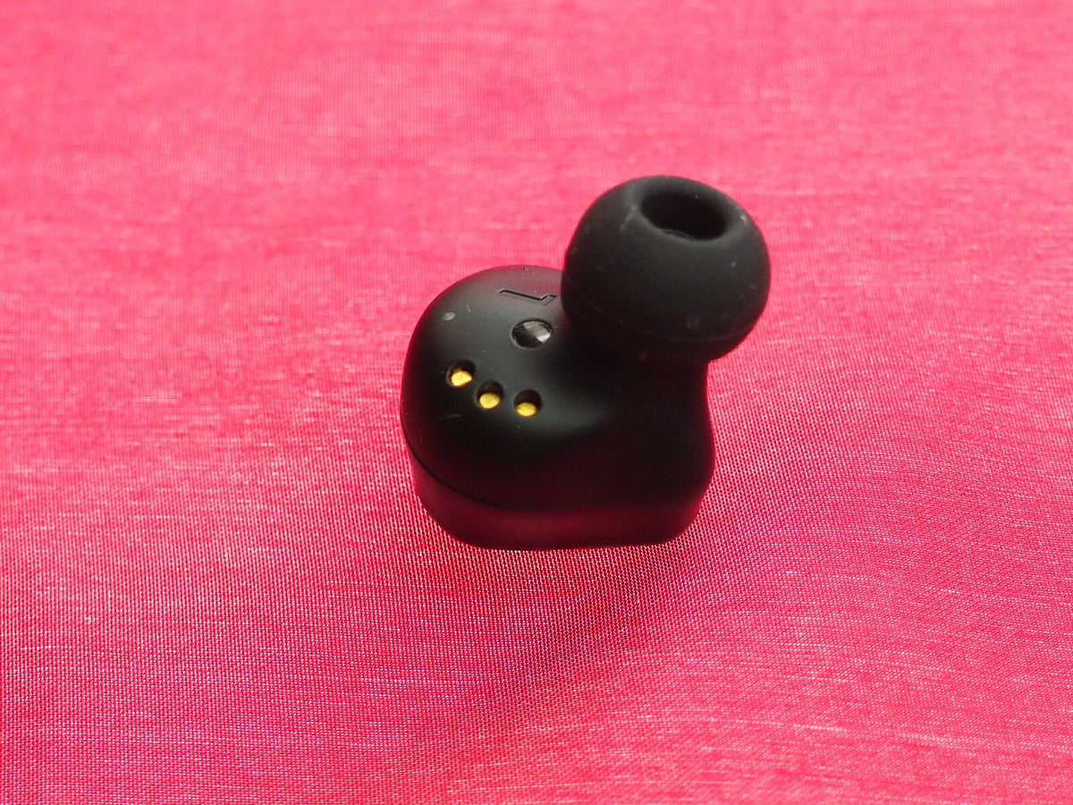JBL Club Pro + Left Bluetooth Earbud Only & Working