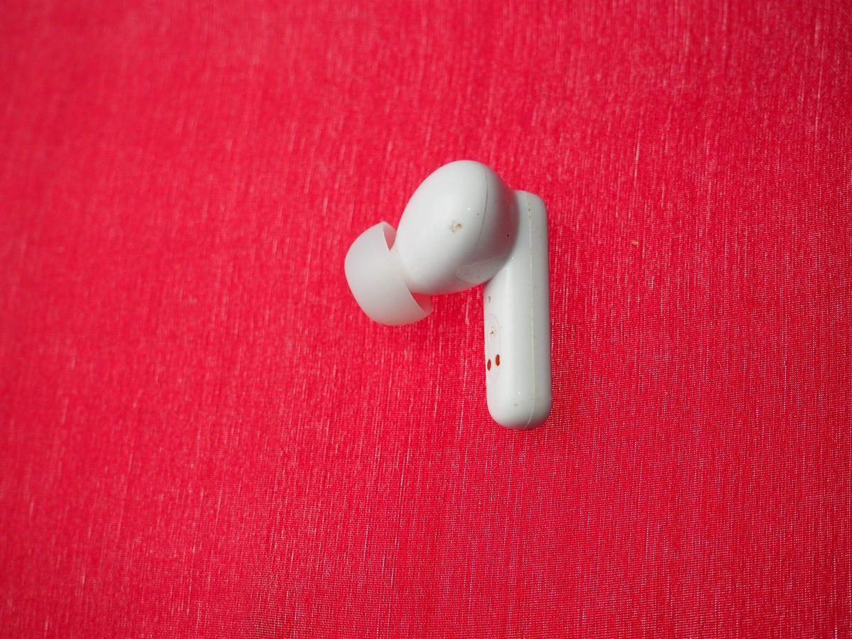 Soundcore P20i Right Earbud Only & Working