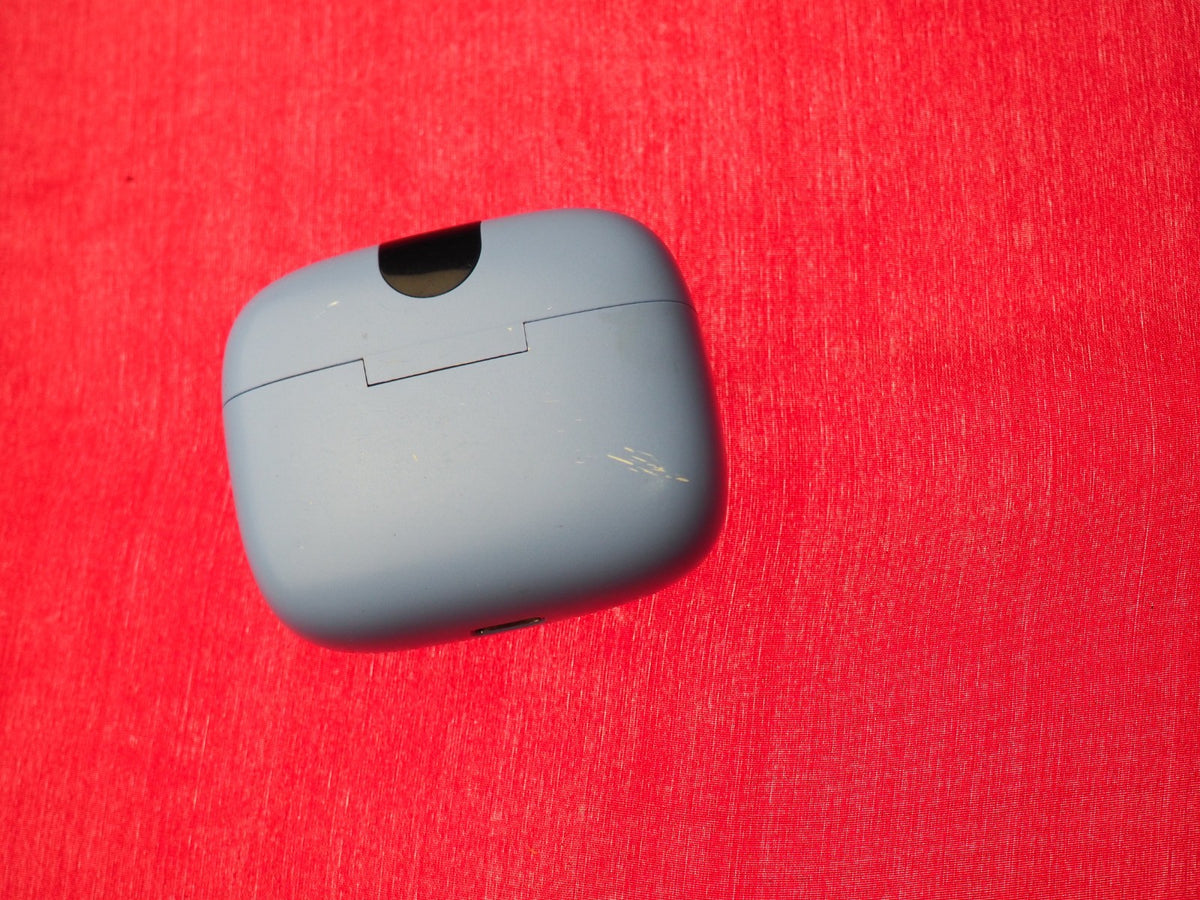 X08 Bluetooth Earbud Case Only & Working