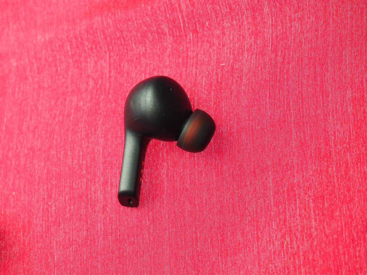 Hyper X Left Bluetooth Earbud Only & Untested