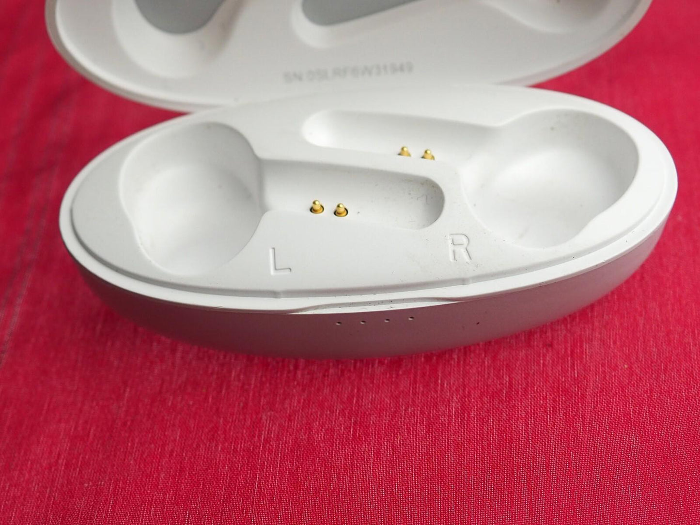 Taotronics -ttbh053 Earbuds Case Only & Working