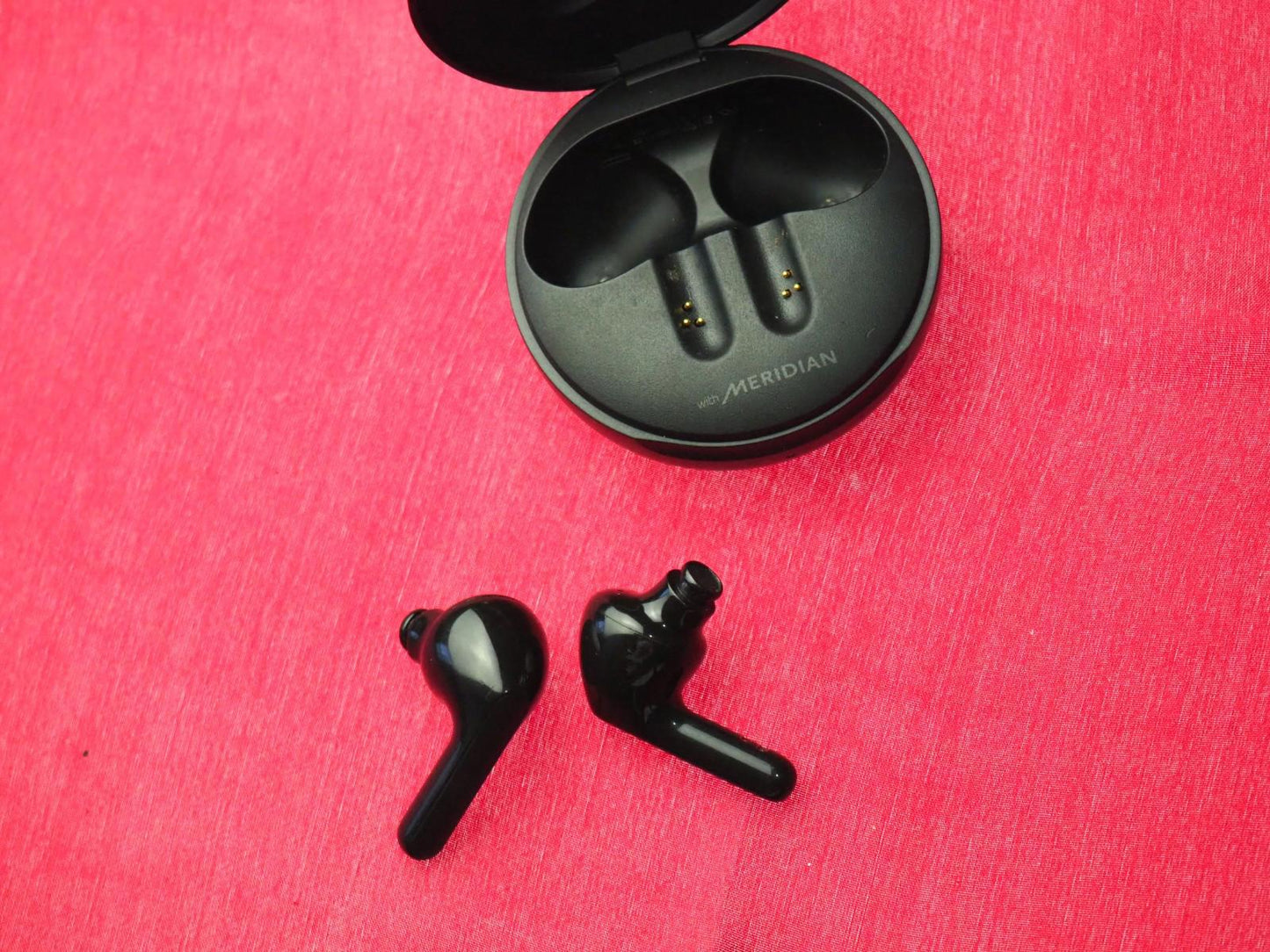 LG TONE Bluetooth Earbuds