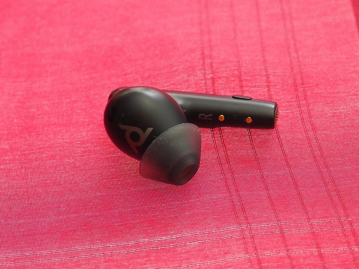 Plantronics Poly VFree 60 Series Right Bluetooth Earbud Only & Working