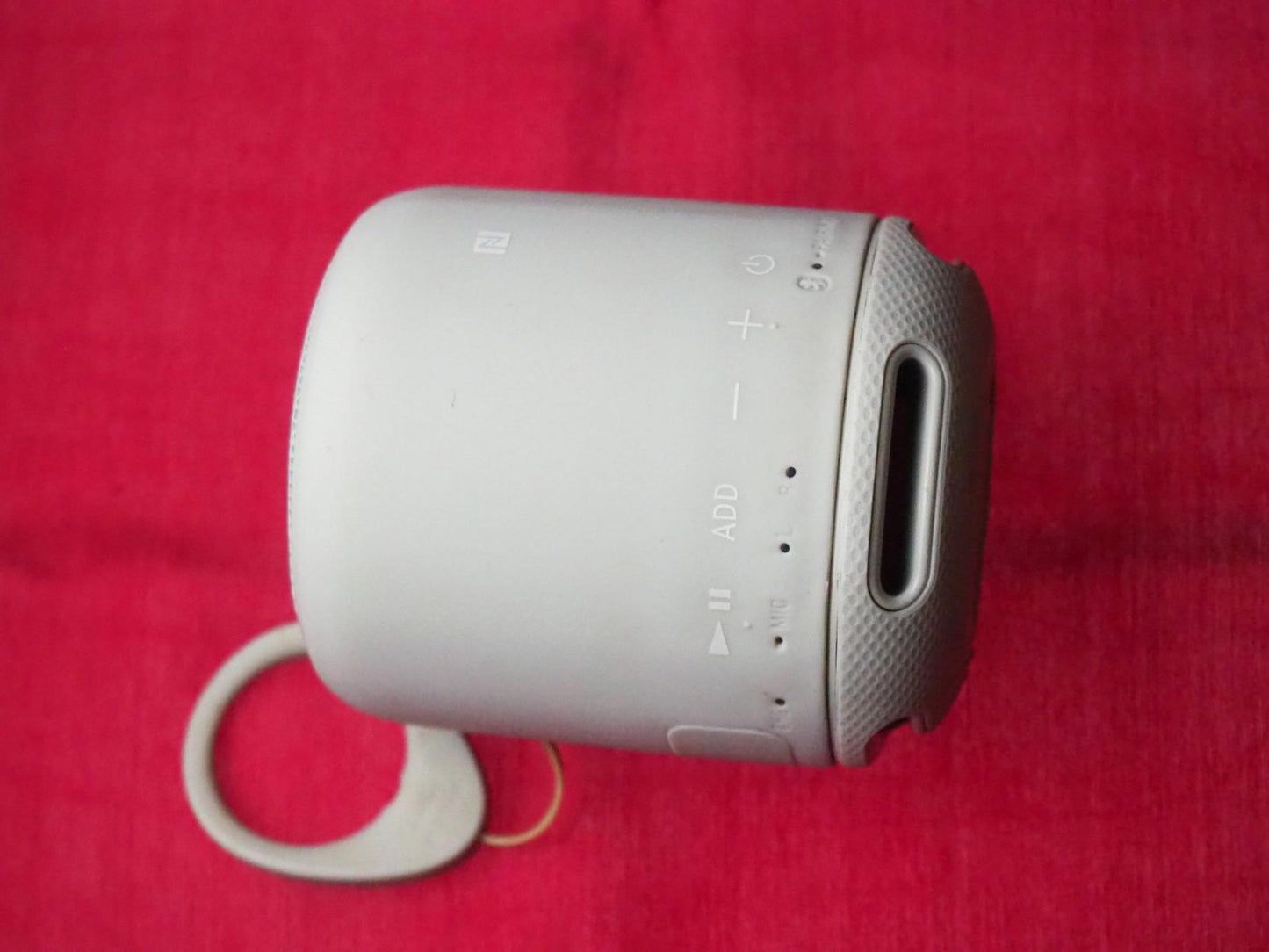 Sony SRS-XB10 Portable Bluetooth Speaker & Working