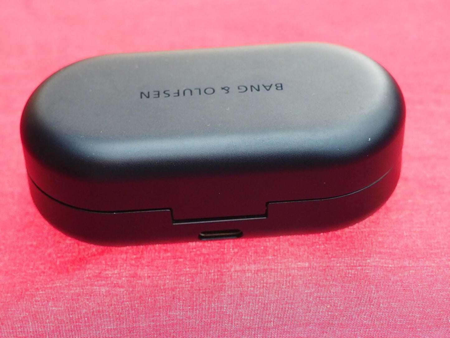 Bang & Olufsen Beoplay EQ Earbud Case Only & Not Working