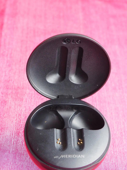 LG Tone Free Case  Only & Working