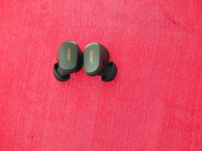 Bose Quietcomfort ii Left Right Bluetooth Earbud Only & Working