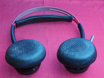 Plantronics Voyager Focus UC Headset Model B825 + STAND (No Dongle)