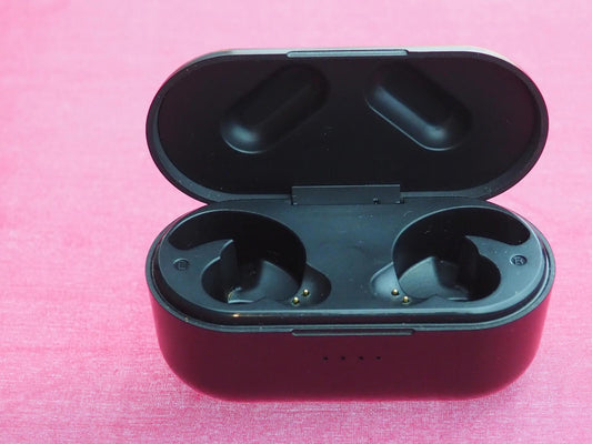 Soundpeats True Engine 2 Earbud Case Only & Working