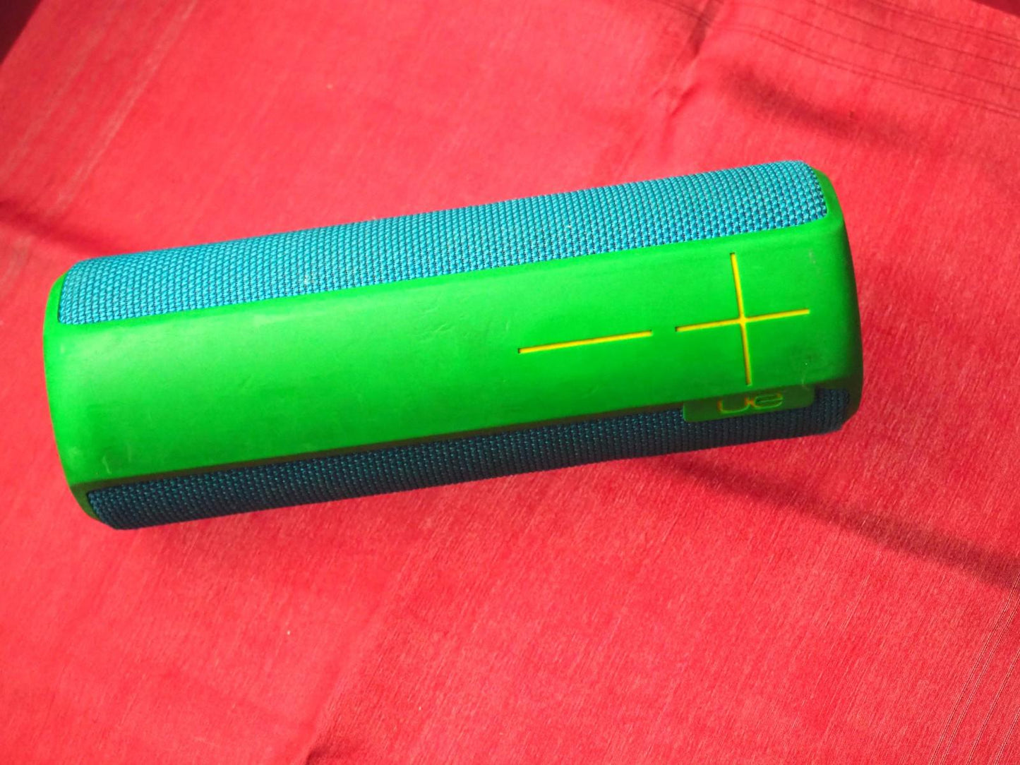 Ultimate Ears UE Megaboom 2 MINI Portable Bluetooth Speaker & Working
