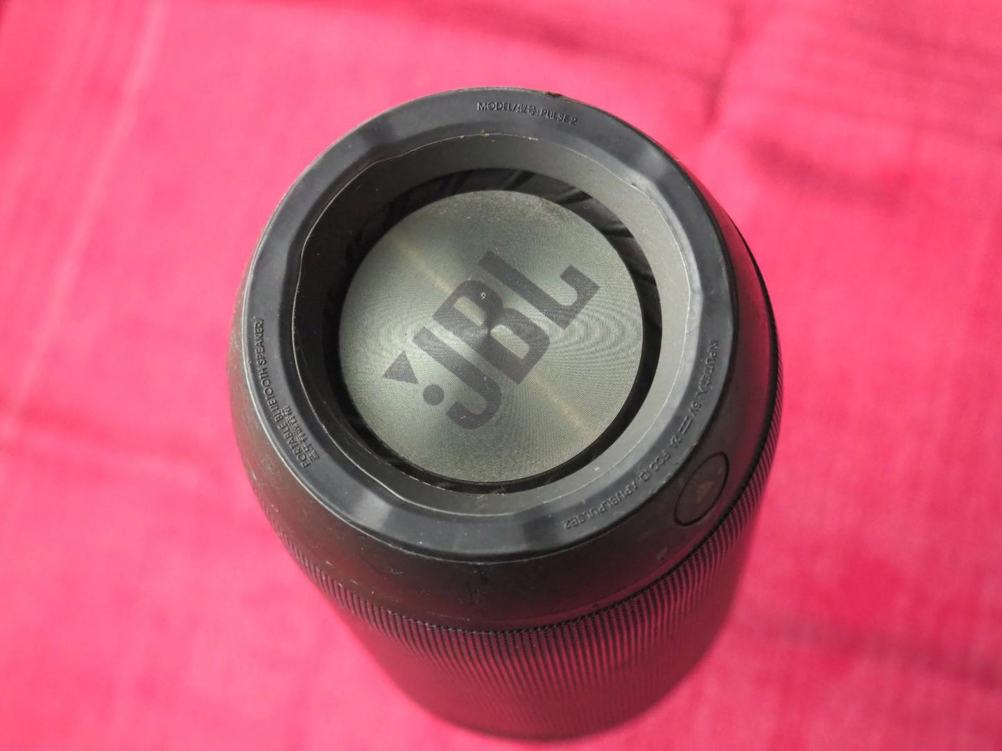 JBL Pulse 2 Portable Bluetooth Speaker & NOT Working