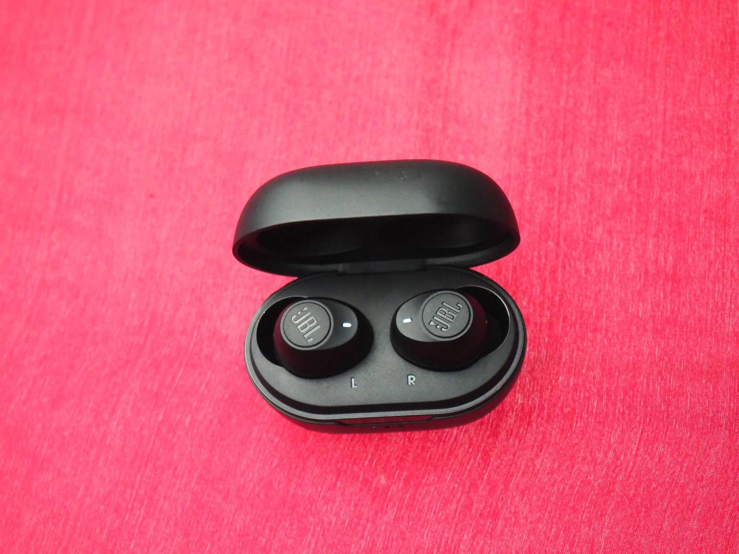 JBL Tune 115 Blueotooth Earbuds