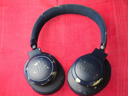 JBL LIVE 500 Bluetooth headphones