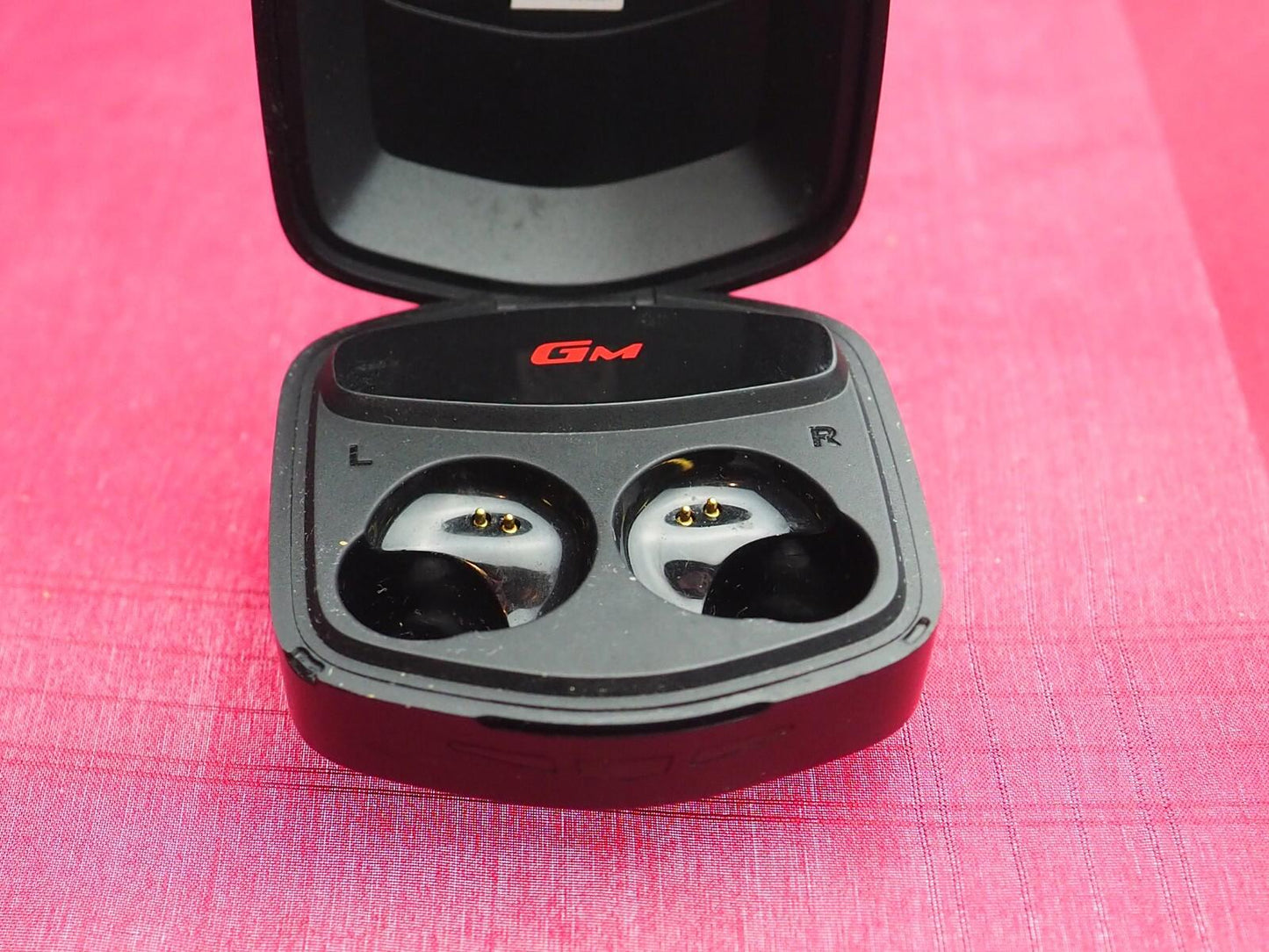Edifier Hecate Gm4 Mini 1 Earbuds Case  Only & Working