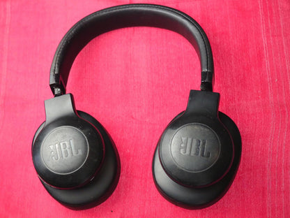 JBL E500 BT Bluetooth headphones